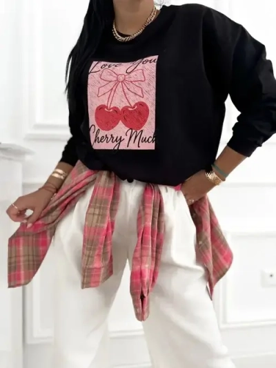 Bluza damska „Cherry Much” z nadrukiem – oversize (UNI)